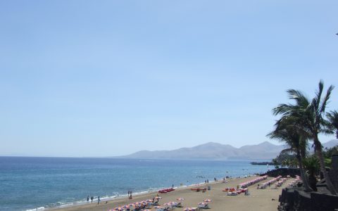strand bij Playa Blanca